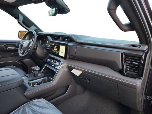 Used 2024 GMC Sierra 1500 AT4X image 24