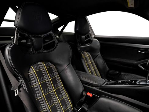 Used 2018 Porsche 911 GT3 RWD image 36