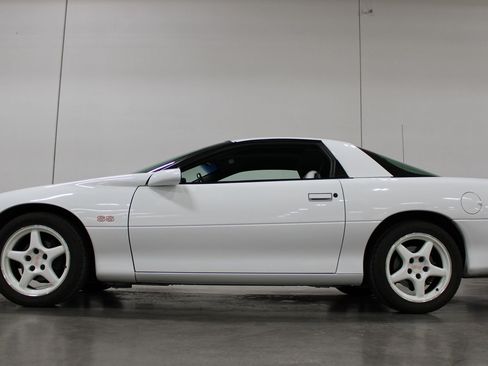 Used 1997 Chevrolet Camaro SS w/ SS Alteration Pkg RWD image 21