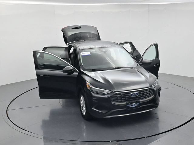 Certified 2024 Ford Escape Active AWD/4WD image 51