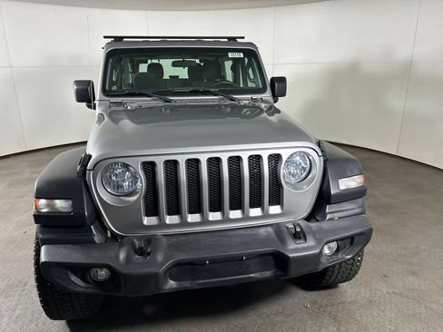 Used 2019 Jeep Wrangler Sport AWD/4WD image 10
