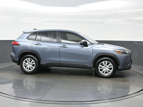 Used 2024 Toyota Corolla Cross L FWD image 7