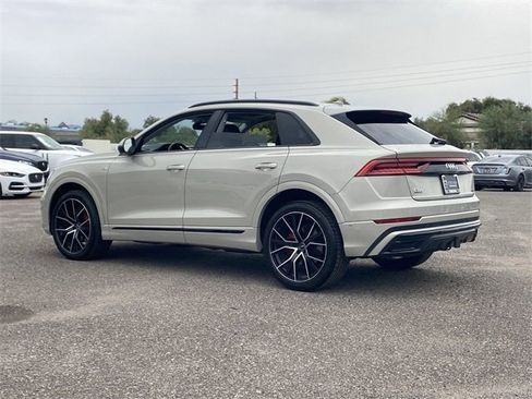 Used 2021 Audi Q8 Premium Plus w/ Premium Plus Package image 9