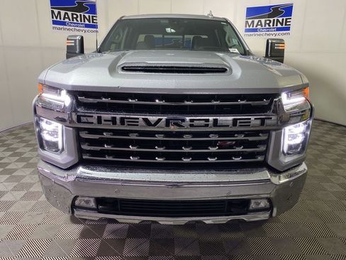 Used 2020 Chevrolet Silverado 2500 LTZ w/ LTZ Premium Package AWD/4WD image 15