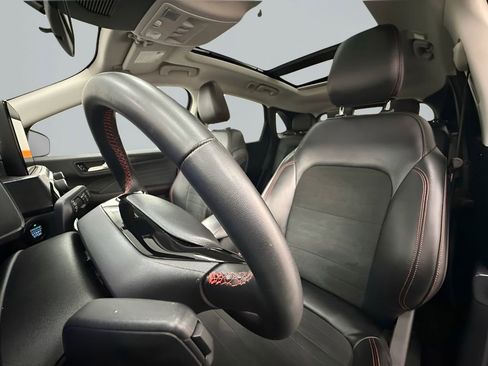 Used 2022 Ford Escape SEL w/ SEL Stealth AWD Package image 29