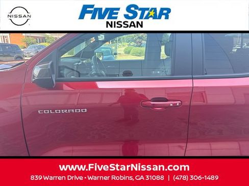 Used 2024 Chevrolet Colorado LT w/ LT Convenience Package III RWD image 26