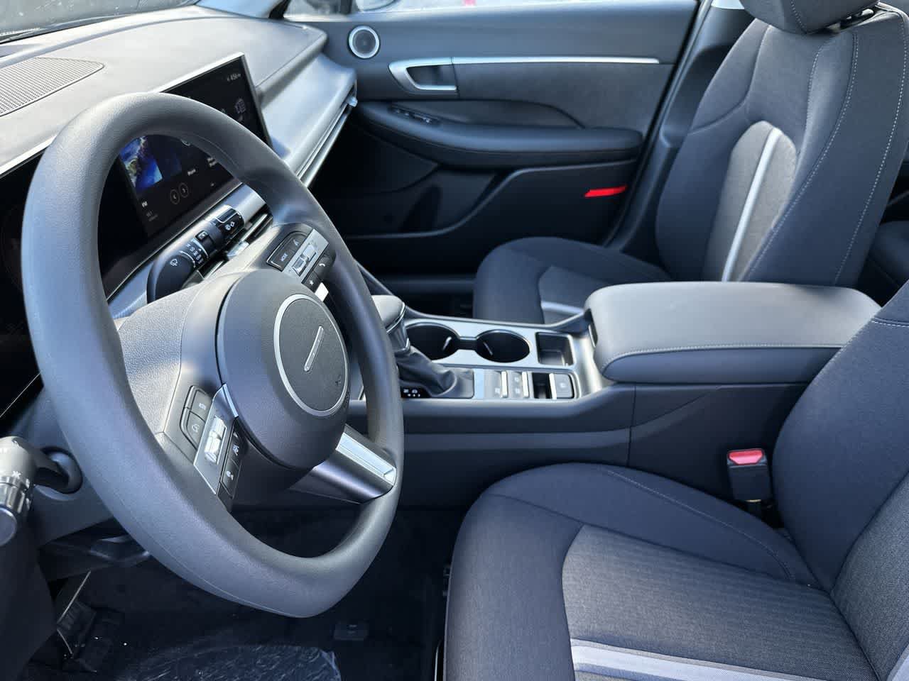 New 2026 Hyundai Sonata SE FWD image 13
