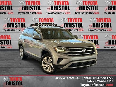 Used 2023 Volkswagen Atlas SE image 1