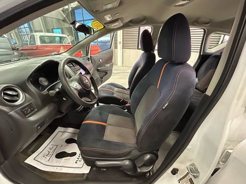 Used 2015 Nissan Versa Note SR w/ SR Convenience Package FWD image 48