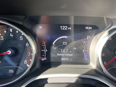 Used 2020 Jeep Compass Limited image 24