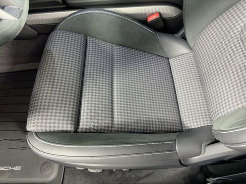 New 2026 Porsche Taycan GTS image 14