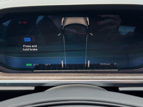 Used 2022 Tesla Model S AWD/4WD image 17