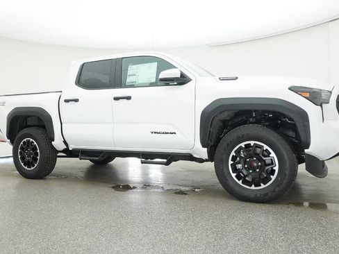 New 2025 Toyota Tacoma TRD Off-Road image 31