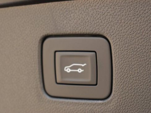 New 2025 Buick Envista Avenir image 10