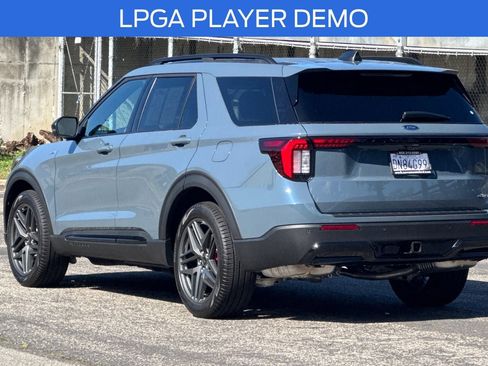 Used 2026 Ford Explorer ST-Line w/ ST-Line Street Pack AWD/4WD image 7
