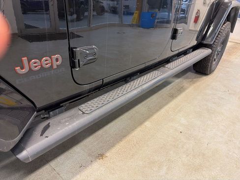 Used 2021 Jeep Gladiator Mojave w/ Dual Top Group image 34