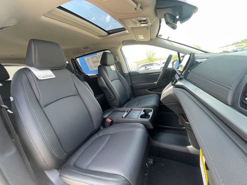 New 2026 Honda Odyssey EX-L image 11