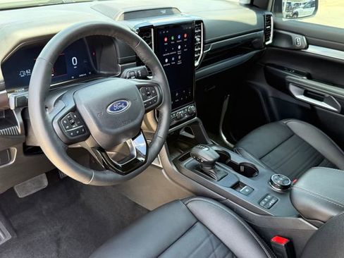 Used 2024 Ford Ranger Lariat w/ FX4 Off-Road Package image 9