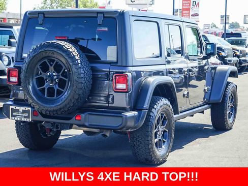 Used 2025 Jeep Wrangler Willys image 4