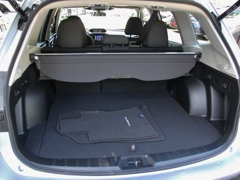 Used 2024 Subaru Forester Premium AWD/4WD image 36