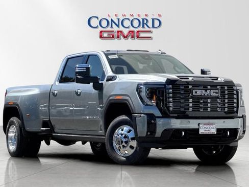 New 2026 GMC Sierra 3500 Denali Ultimate AWD/4WD image 2