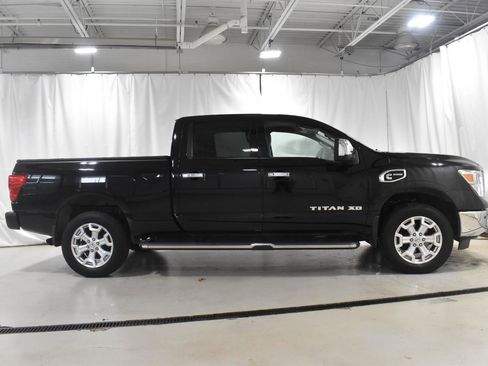 Used 2017 Nissan Titan SL image 27