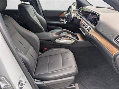 Certified 2024 Mercedes-Benz GLS 580 4MATIC image 24