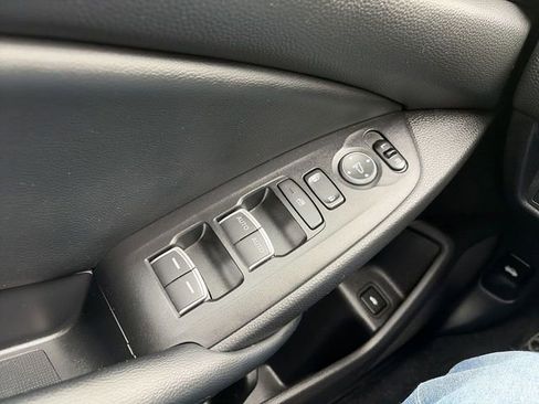 Used 2018 Honda Accord LX image 13