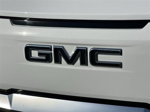 Used 2025 GMC Sierra EV Denali image 30