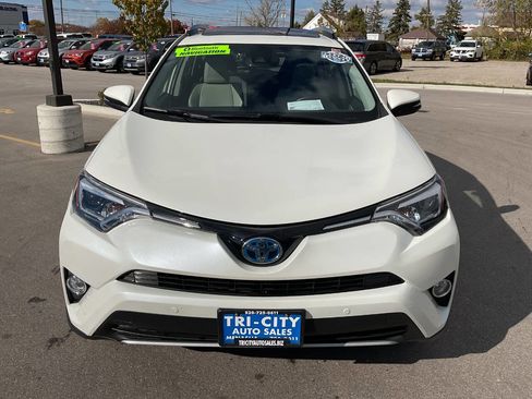 Used 2017 Toyota RAV4 Limited image 12