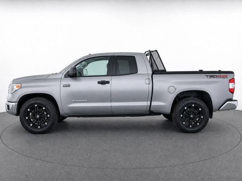 Used 2016 Toyota Tundra SR5 AWD/4WD image 7