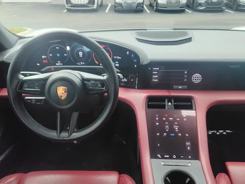 Used 2020 Porsche Taycan 4S image 22