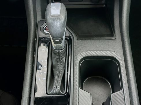 Used 2024 Nissan Sentra S FWD image 23
