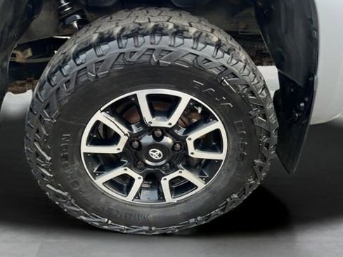 Used 2018 Toyota Tundra SR5 image 40