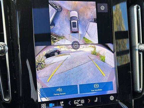 Certified 2024 Volvo XC40 Recharge Ultimate w/ Protection Package Premier image 23