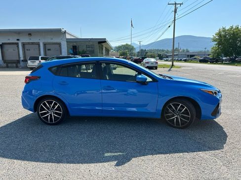 Used 2025 Subaru Impreza 2.0i Sport AWD/4WD image 4