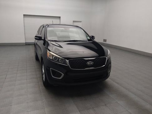 Used 2018 Kia Sorento L image 14