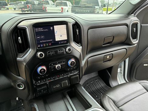 Used 2020 GMC Sierra 2500 Denali w/ Denali Ultimate Package AWD/4WD image 19