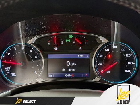 Used 2019 Chevrolet Equinox Premier FWD image 12