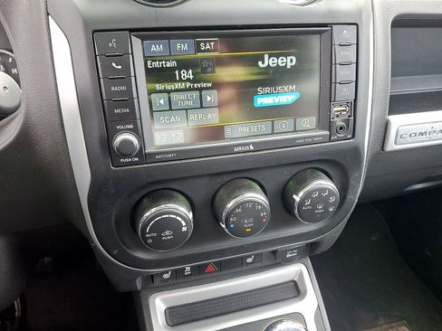 Used 2016 Jeep Compass High Altitude FWD image 14