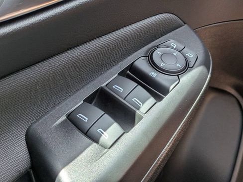 Used 2025 Buick Envista Preferred FWD image 24
