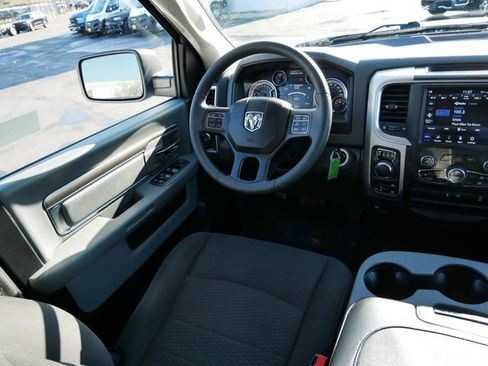 Used 2019 RAM 1500 Classic Warlock w/ Electronics Group image 16