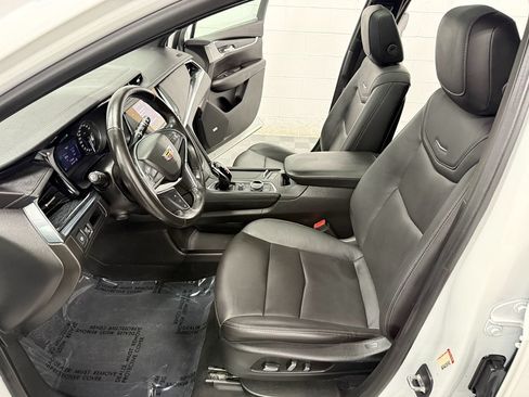 Used 2020 Cadillac XT5 Premium Luxury AWD/4WD image 11