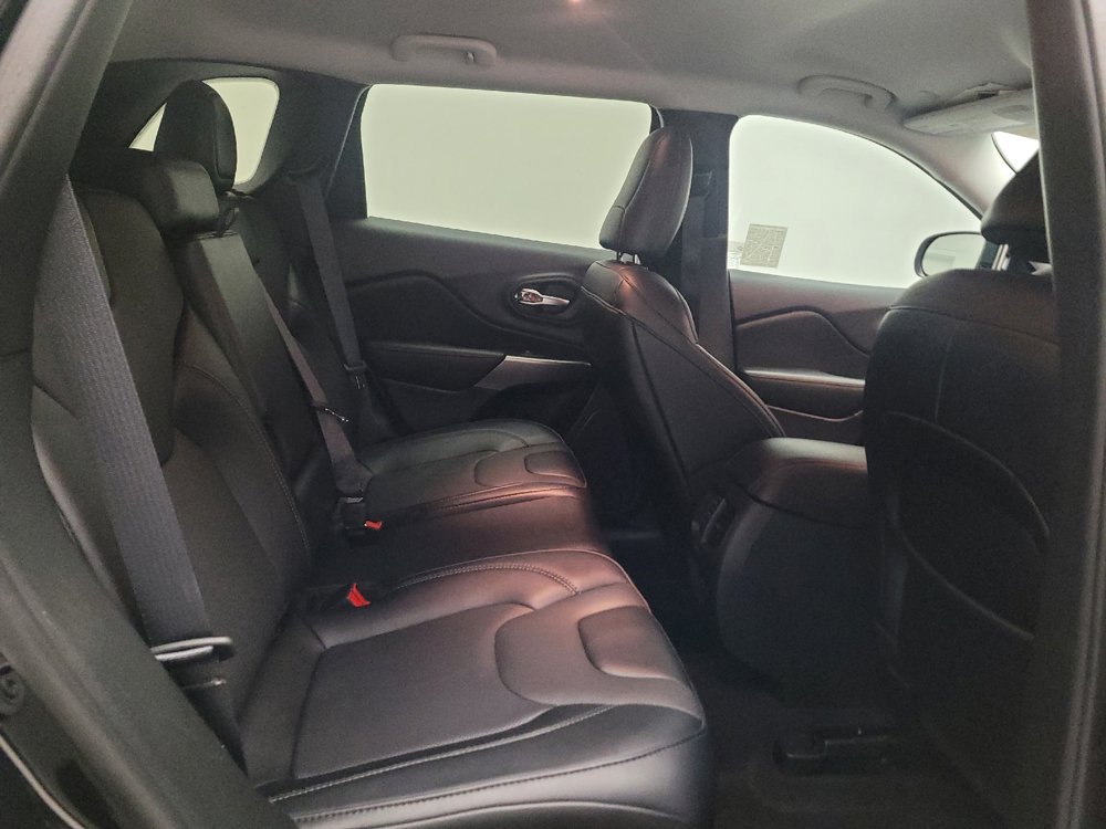 Used 2022 Jeep Cherokee Latitude Lux AWD/4WD image 19