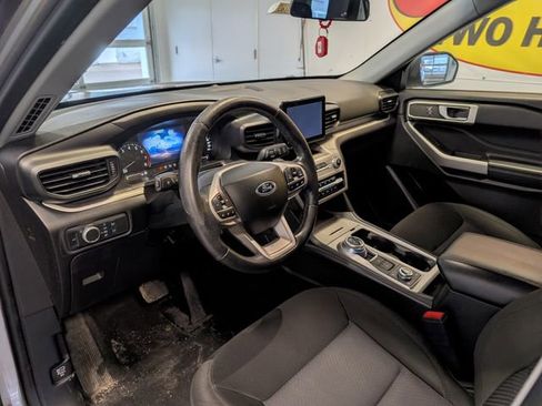 Certified 2022 Ford Explorer XLT AWD/4WD image 10