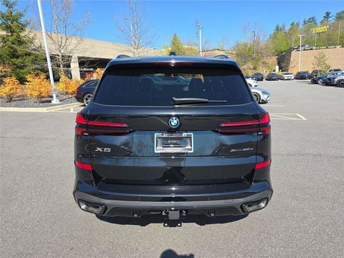 New 2026 BMW X5 xDrive50e w/ M Sport Package AWD/4WD image 4