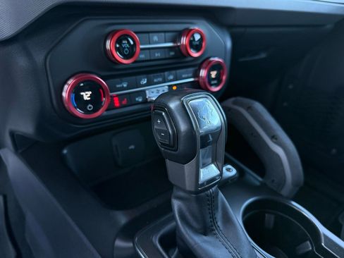 Used 2021 Ford Bronco Big Bend w/ Sasquatch Package image 40