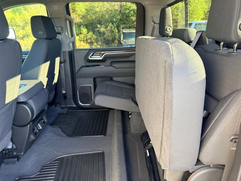 New 2026 GMC Sierra 2500 SLE w/ SLE Value Package; image 12