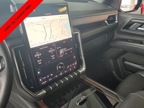 Used 2025 GMC Yukon XL Denali image 26