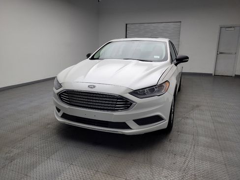 Used 2017 Ford Fusion SE w/ Fusion SE Technology Package FWD image 15